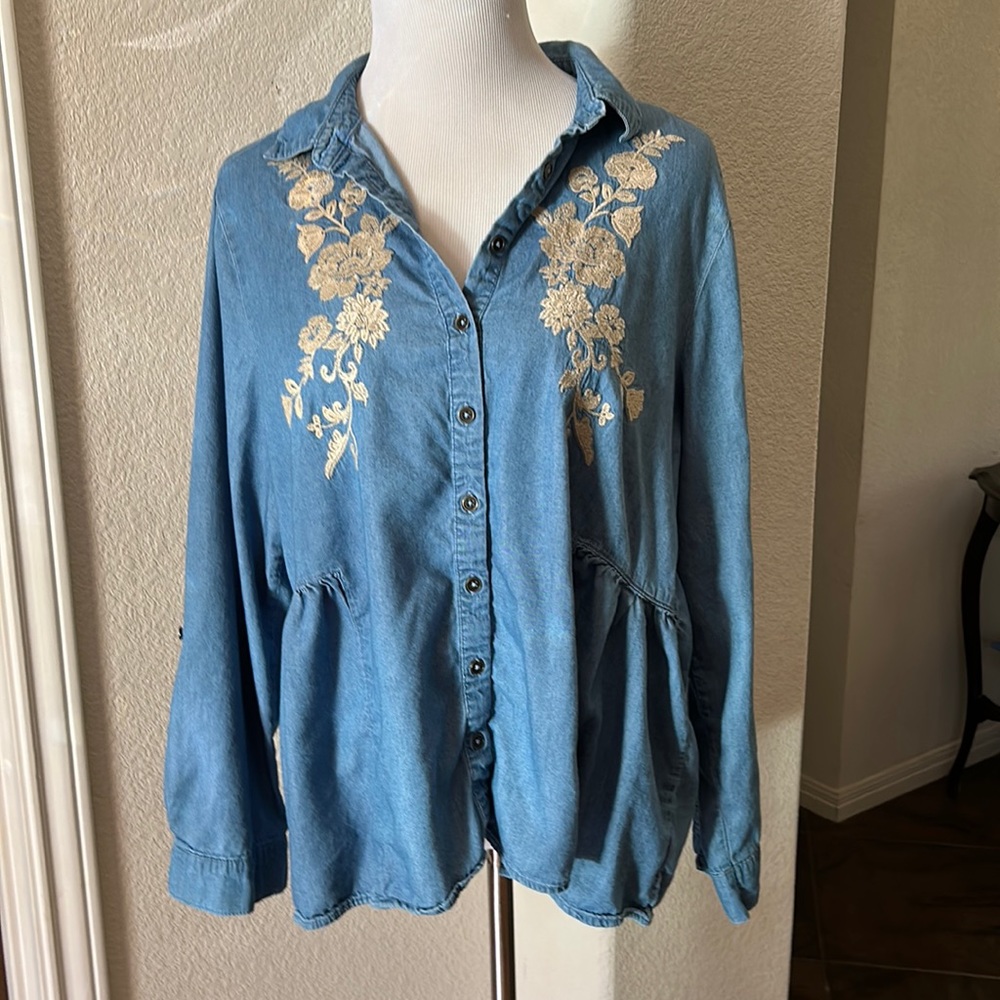 Knox Rose Embroidery Top Cotton Jean Festival Beachy Button Size Large Peplum
